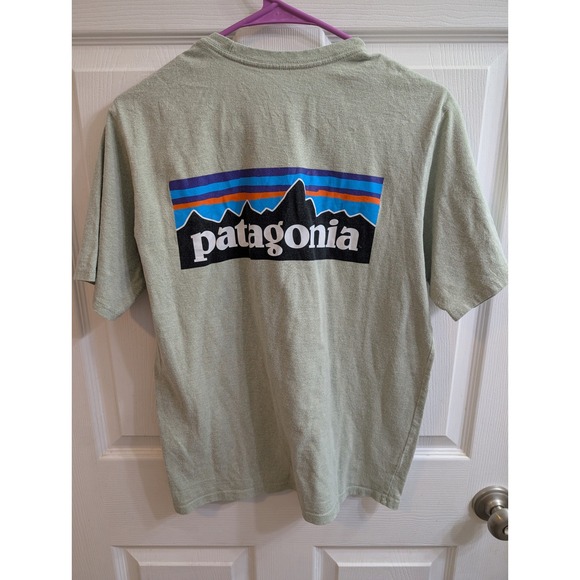 Patagonia Men's Regular Fit Crew Neck Short Sleeve T-Shirt Green - Size XS - Picture 2 of 5